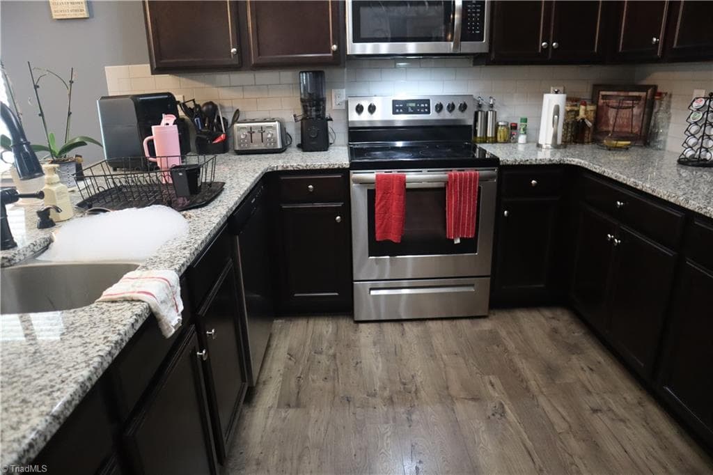 Stick/Site Built at 9032 Harwood Knoll Drive, Charlotte NC 28214, photo 19 of 20