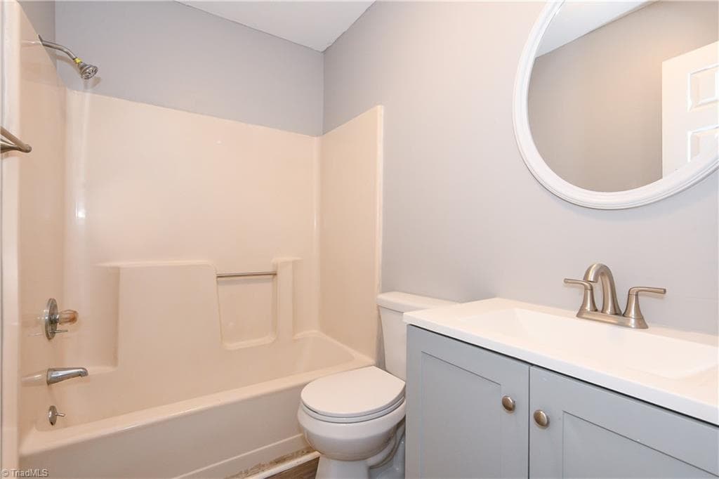 Stick/Site Built at 2205 Gable Way, High Point NC 27262, High Point, photo 14 of 28