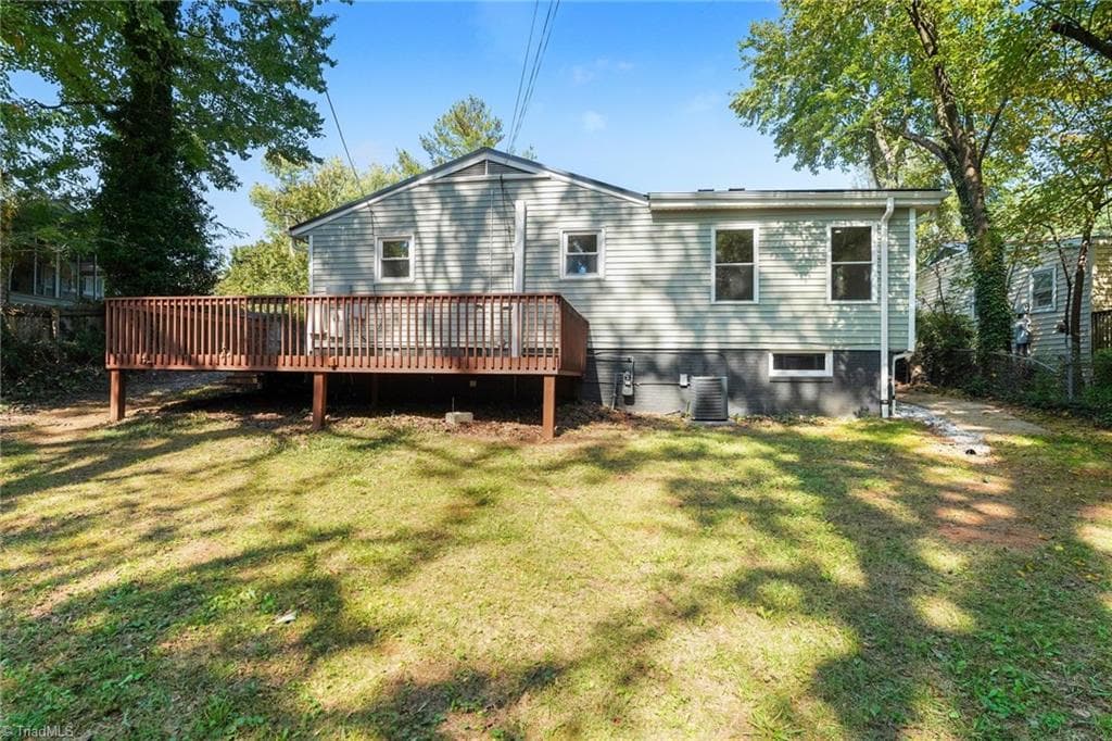 Stick/Site Built at 2511 Woodview Drive, Greensboro NC 27408, Greensboro, photo 27 of 30