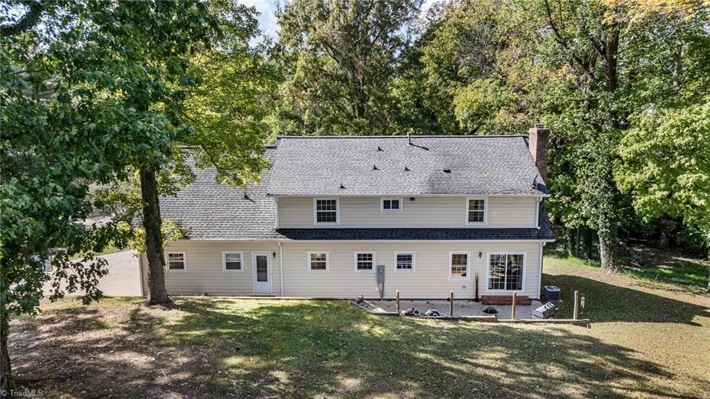 Stick/Site Built at 802 Kingston Drive, High Point NC 27262, photo 9 of 49