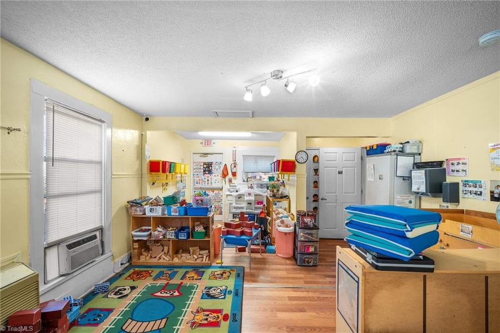 Office at 305 State Street, Lexington NC 27292, photo 6 of 28