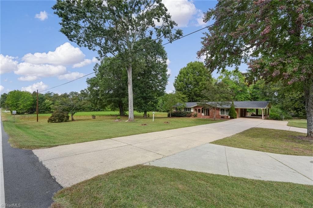 Stick/Site Built at 1081 Nc Highway 87, Reidsville NC 27320, Reidsville, photo 2 of 48