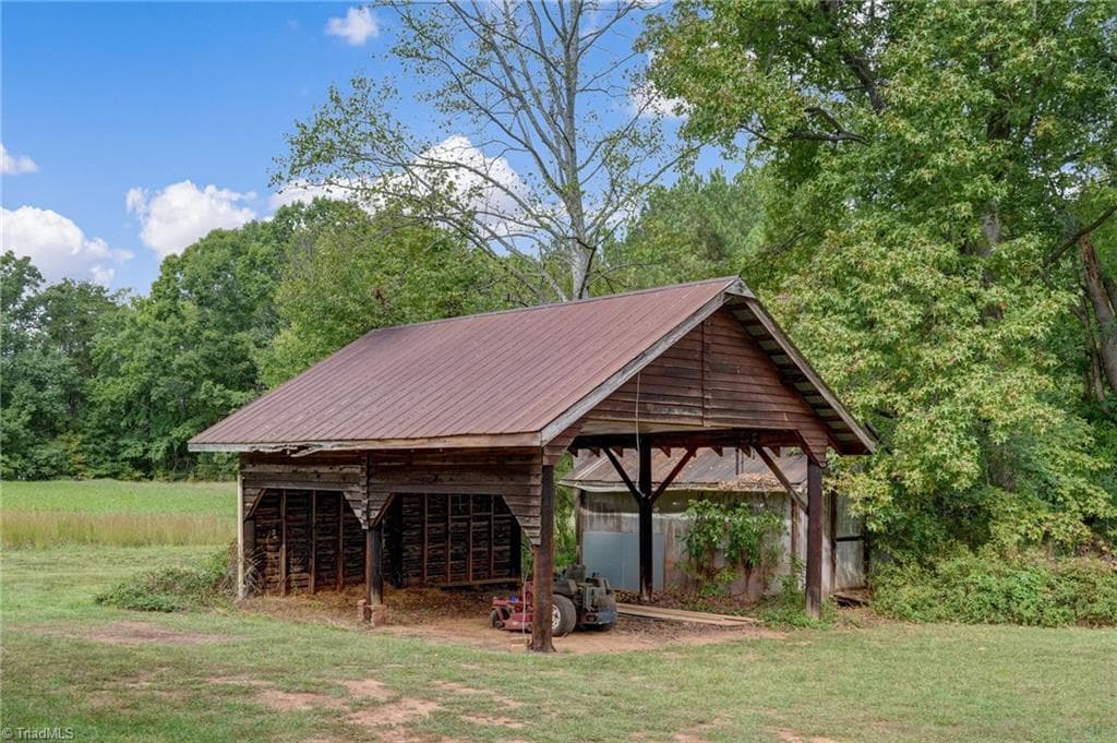 Stick/Site Built at 1081 Nc Highway 87, Reidsville NC 27320, Reidsville, photo 43 of 48