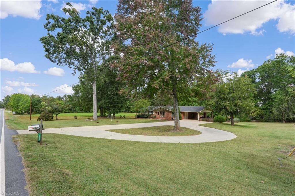 Stick/Site Built at 1081 Nc Highway 87, Reidsville NC 27320, Reidsville, photo 4 of 48