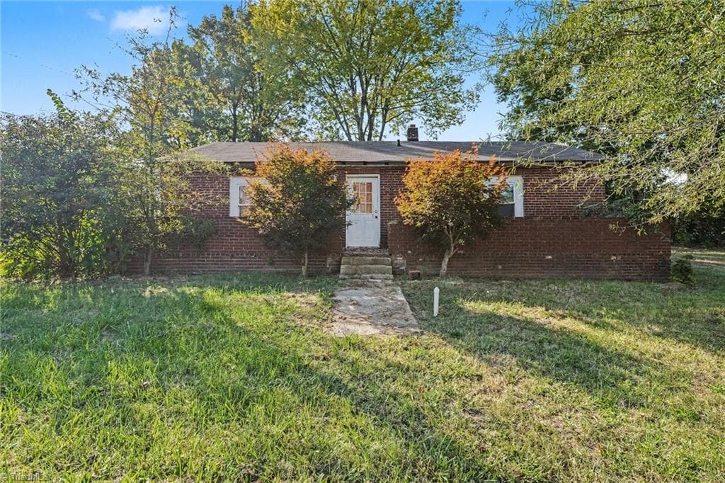 2004 Van Buren Street, High Point NC 27260
