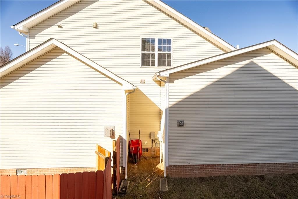 Stick/Site Built at 3809 Parkway Vista Road, Greensboro NC 27409, photo 2 of 45