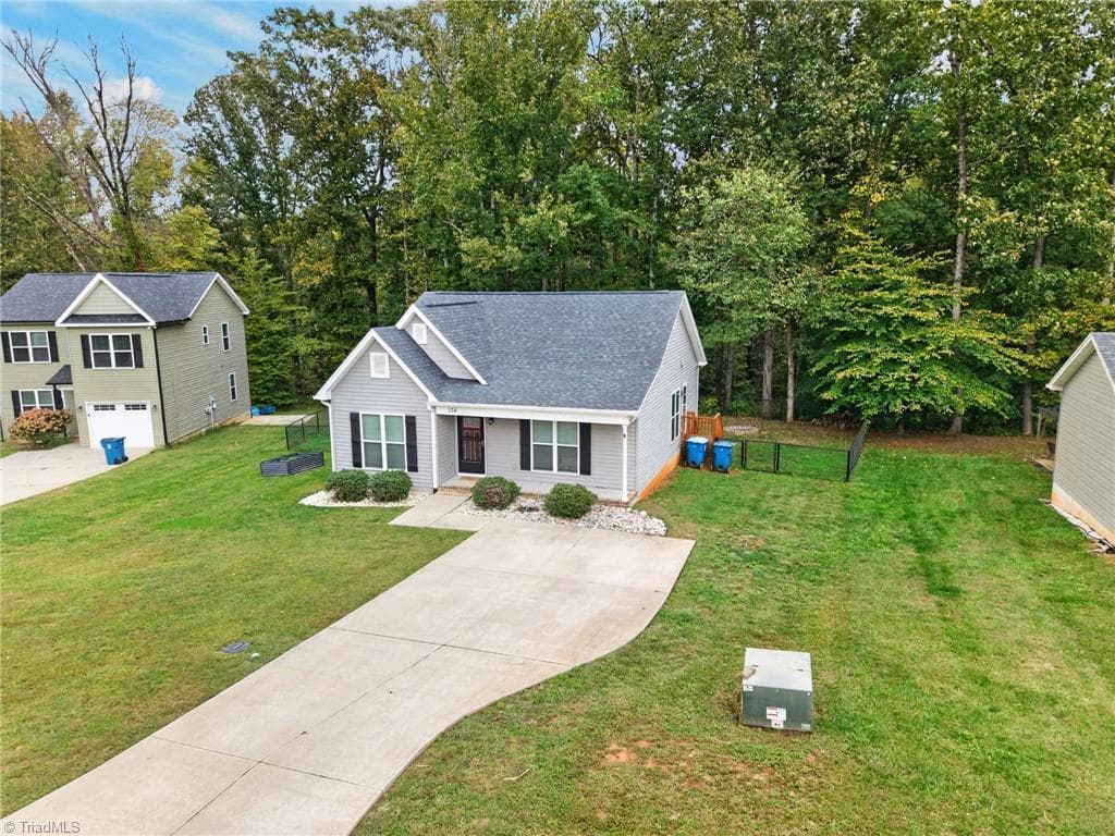 Stick/Site Built at 134 Gumtree Court, Mocksville NC 27028, photo 29 of 35