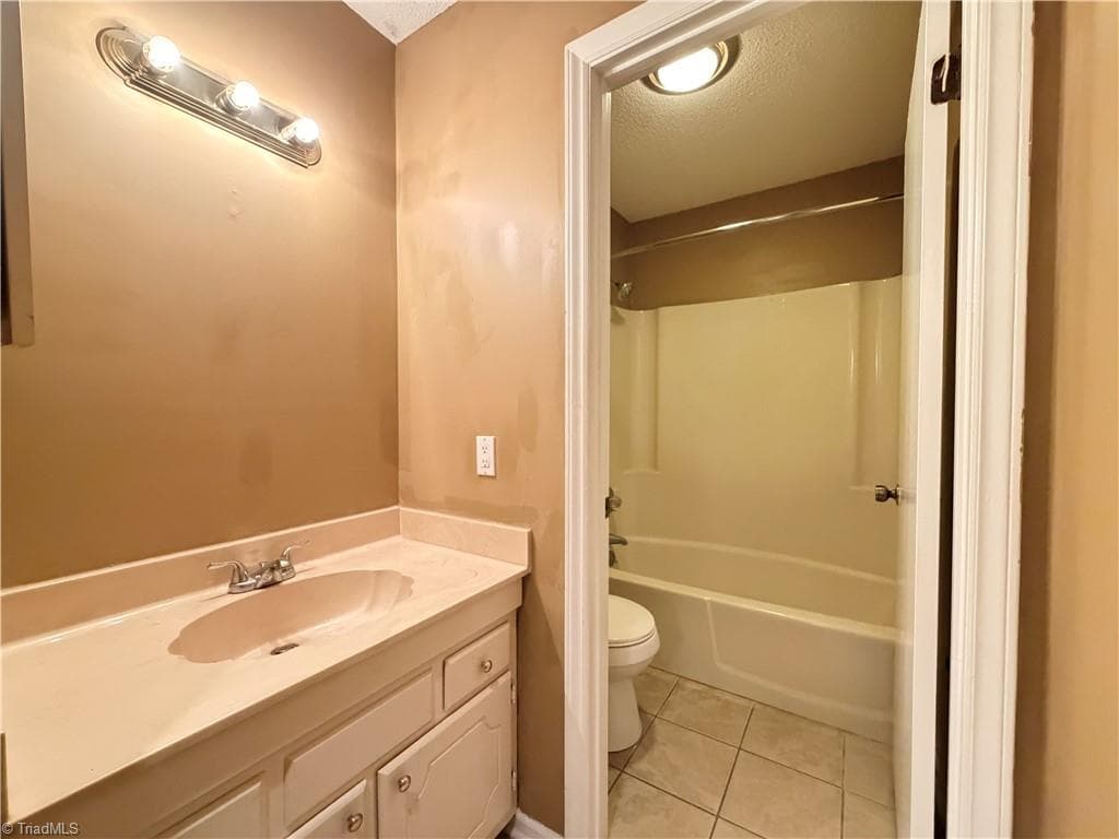 Stick/Site Built at 102 Cedar Lake Trail, Winston-Salem NC 27104, photo 13 of 29