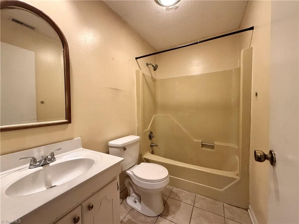 Stick/Site Built at 102 Cedar Lake Trail, Winston-Salem NC 27104, photo 17 of 29