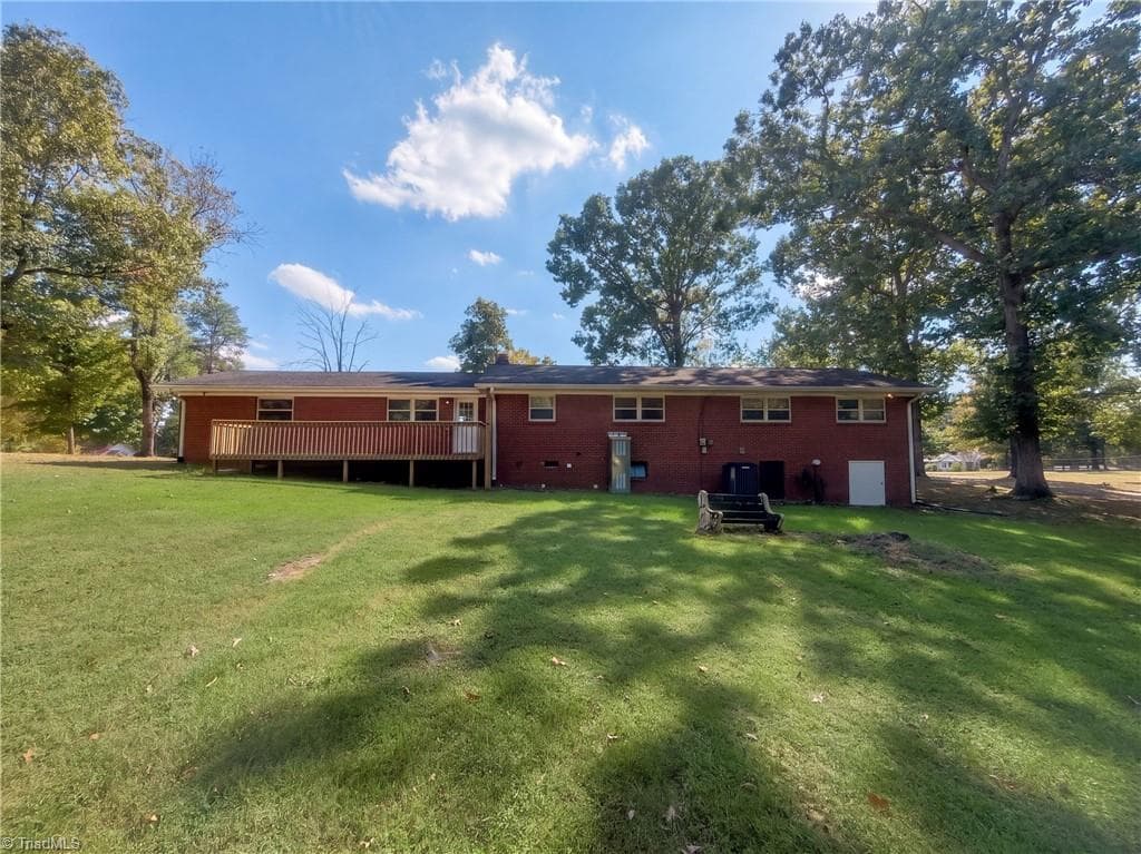Stick/Site Built at 637 Williamsdale Road, Graham NC 27253, Graham, photo 5 of 24
