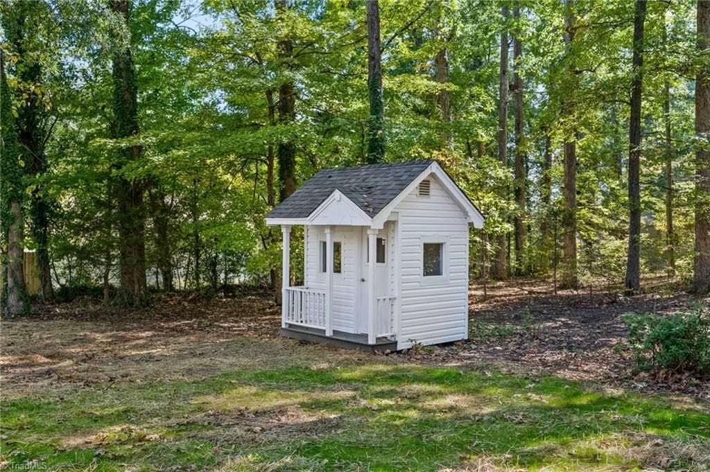 Stick/Site Built at 103 Jones Avenue, Thomasville NC 27360, Thomasville, photo 46 of 50