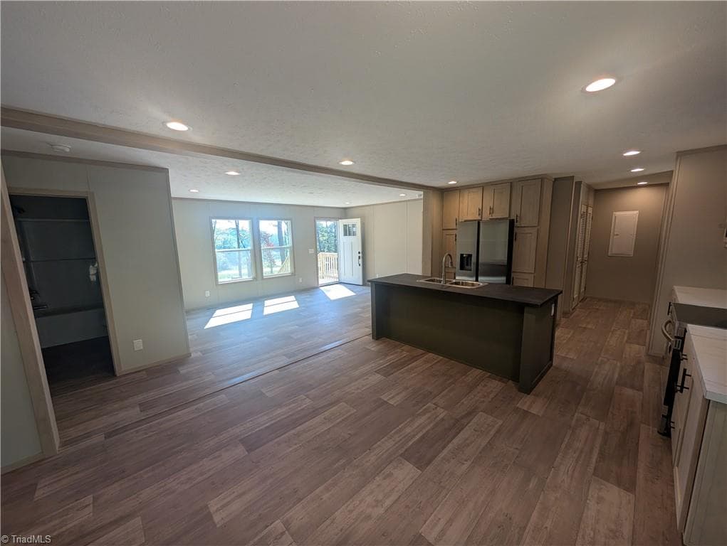 Manufactured Home at 1312 Pineview Road, Randleman NC 27317, photo 6 of 15