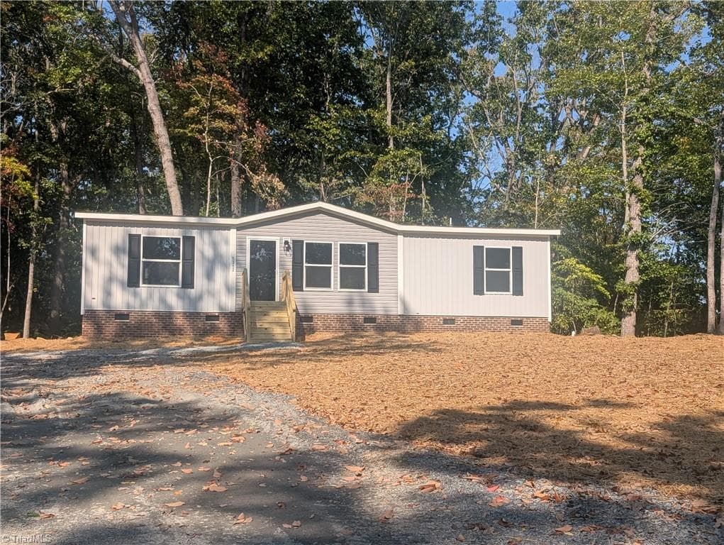 1312 Pineview Road, Randleman NC 27317