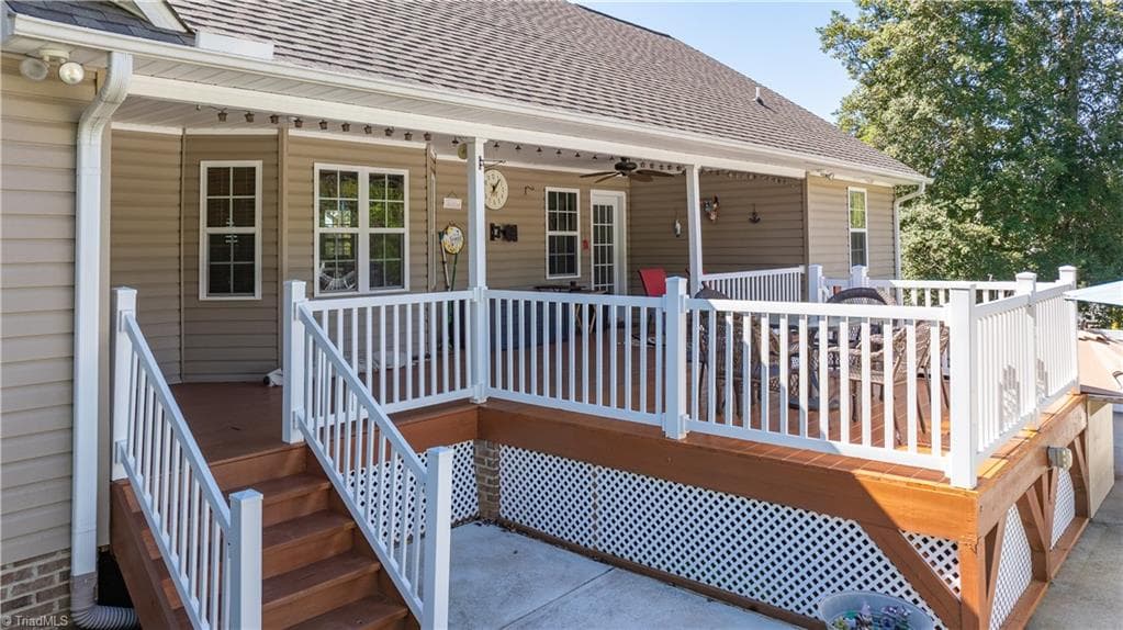 Stick/Site Built at 3139 Clear Ridge Drive, Trinity NC 27370, photo 16 of 46