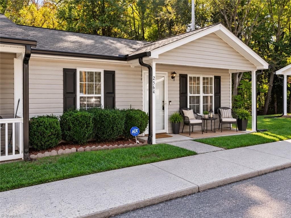 2564 Ambassador Court, High Point NC 27265
