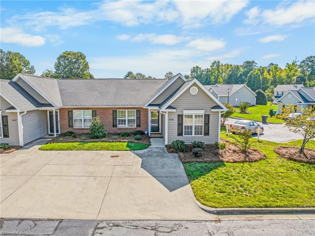 Stick/Site Built at 3649 Rock Meadow Circle, High Point NC 27265, High Point, photo 2 of 37