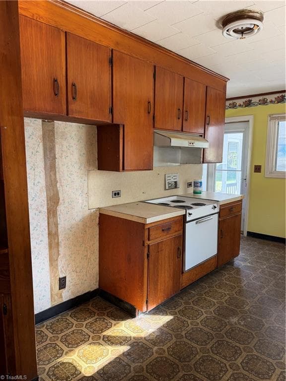 Stick/Site Built at 1811 Gwyn Street, Mount Airy NC 27030, photo 17 of 30