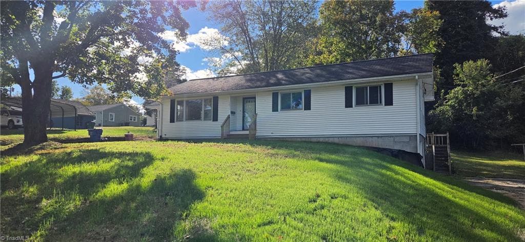 1811 Gwyn Street, Mount Airy NC 27030