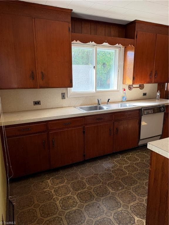 Stick/Site Built at 1811 Gwyn Street, Mount Airy NC 27030, photo 14 of 30