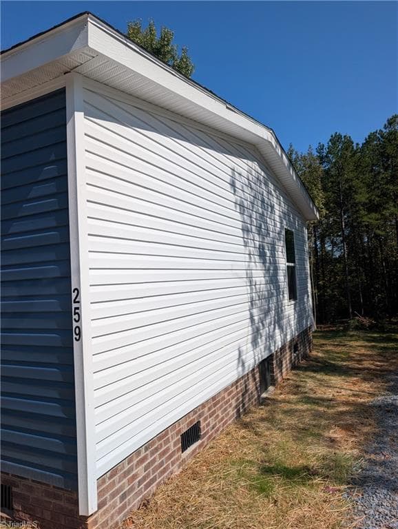 Manufactured Home at 259 Cabin Creek Drive, Denton NC 27239, photo 2 of 12