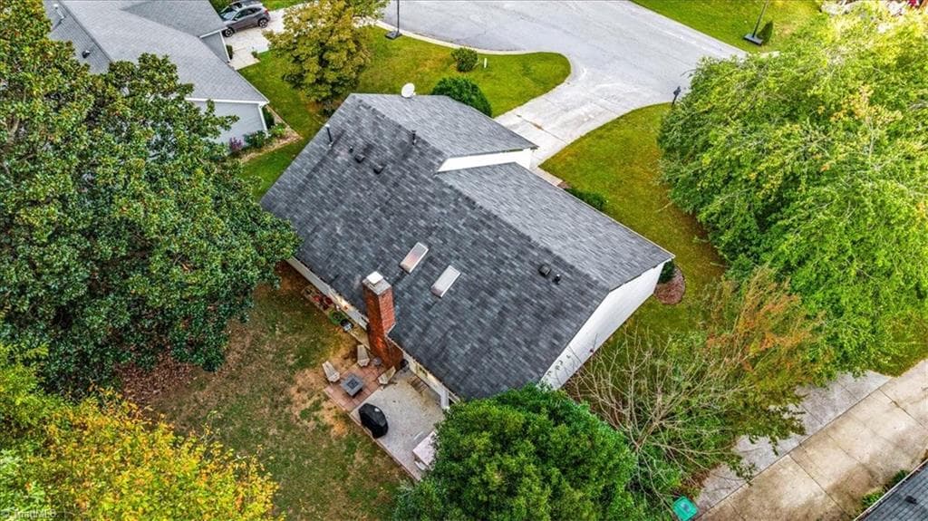 Stick/Site Built at 4109 Trappers Run Court, High Point NC 27265, photo 35 of 44