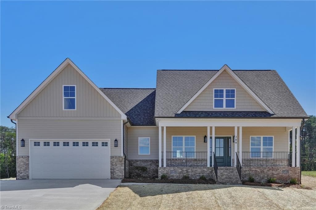 200 Mayo River Meadows Drive, Stoneville NC 27048