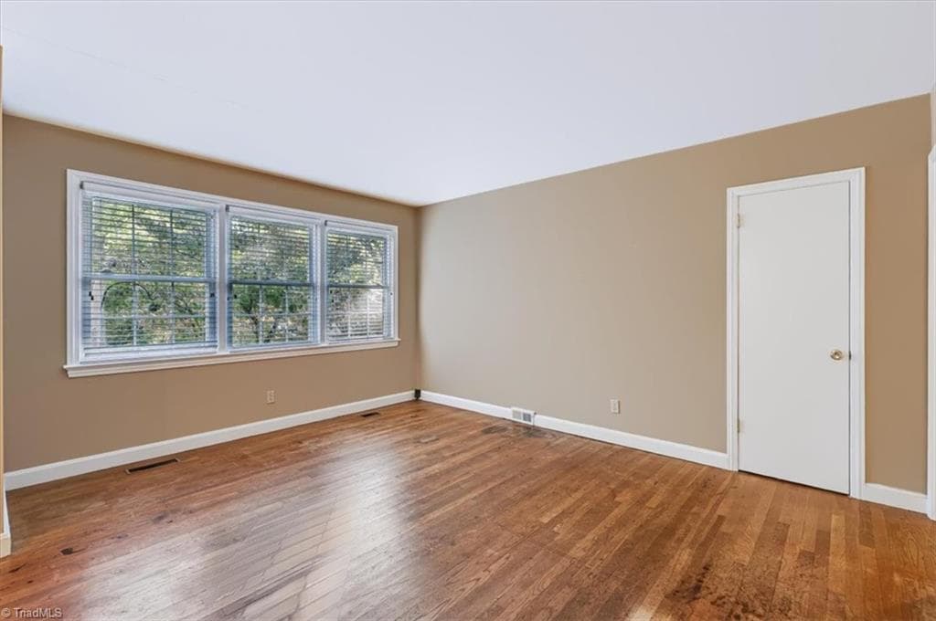 Stick/Site Built at 3405 Canterbury Street, Greensboro NC 27408, photo 6 of 18