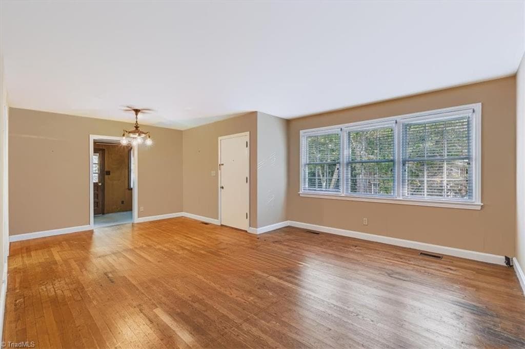 Stick/Site Built at 3405 Canterbury Street, Greensboro NC 27408, photo 5 of 18