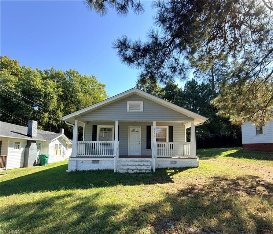Stick/Site Built at 1606 N Hamilton Street, High Point NC 27262, High Point, photo 2 of 9