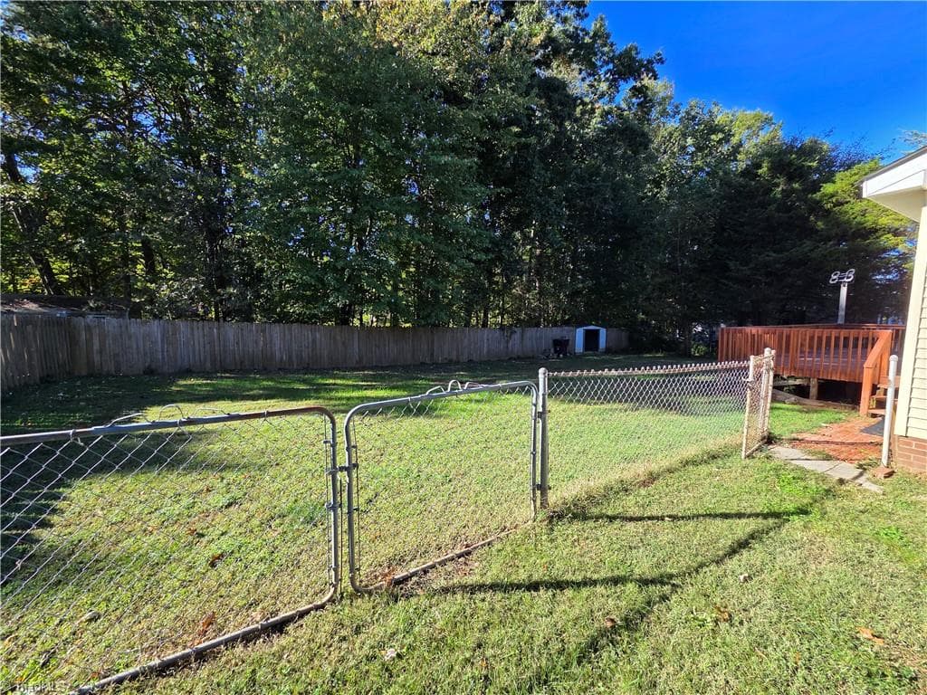 Manufactured Home at 1025 Cyndi Jo Lane, King NC 27021, photo 14 of 14