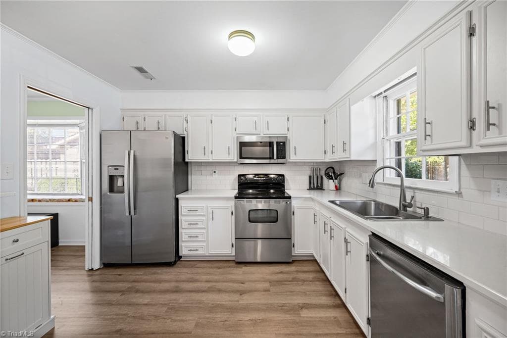 Stick/Site Built at 130 Chrisfield Circle, Winston-Salem NC 27104, photo 2 of 41