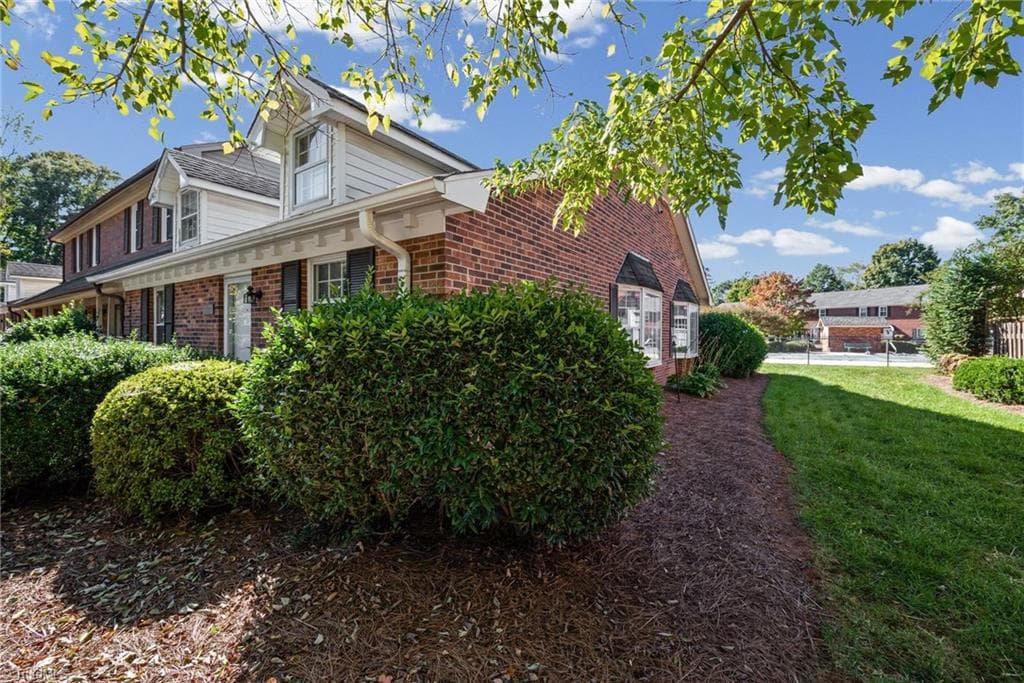Stick/Site Built at 130 Chrisfield Circle, Winston-Salem NC 27104, photo 32 of 41
