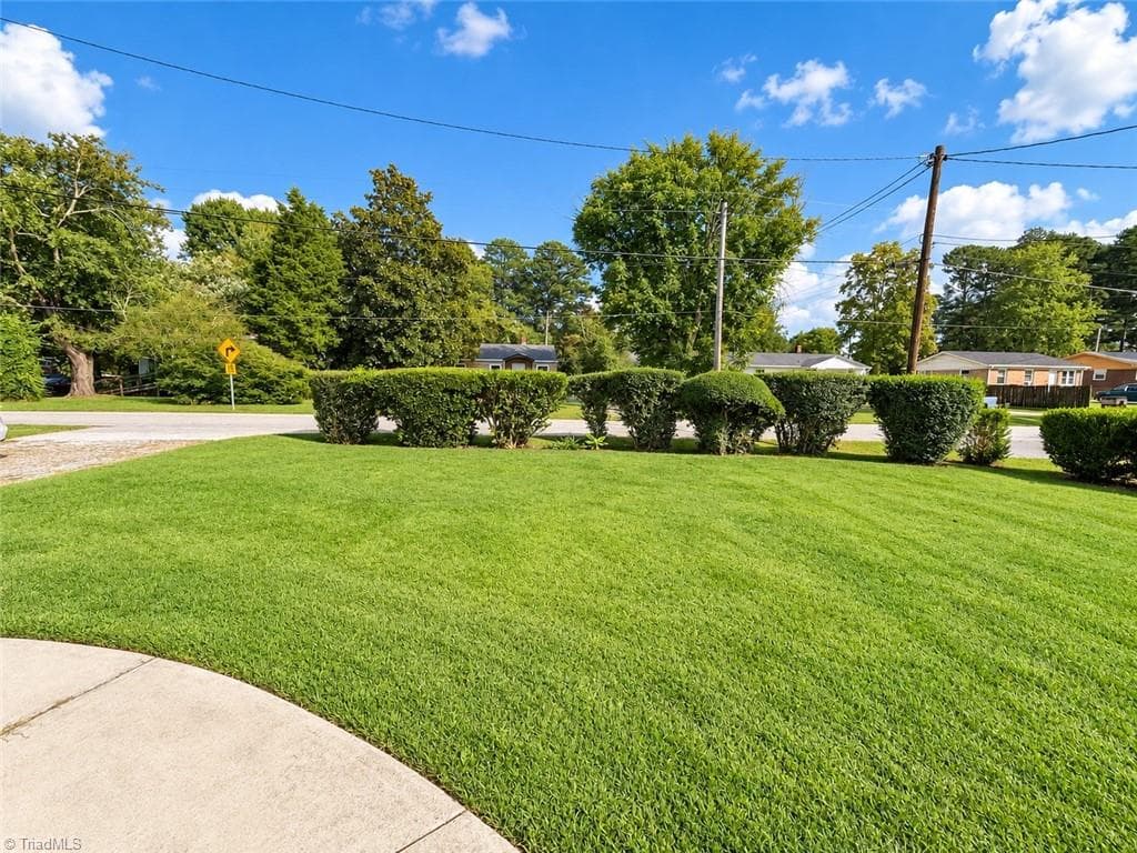 Stick/Site Built at 810 Mark Street, High Point NC 27260, High Point, photo 4 of 38