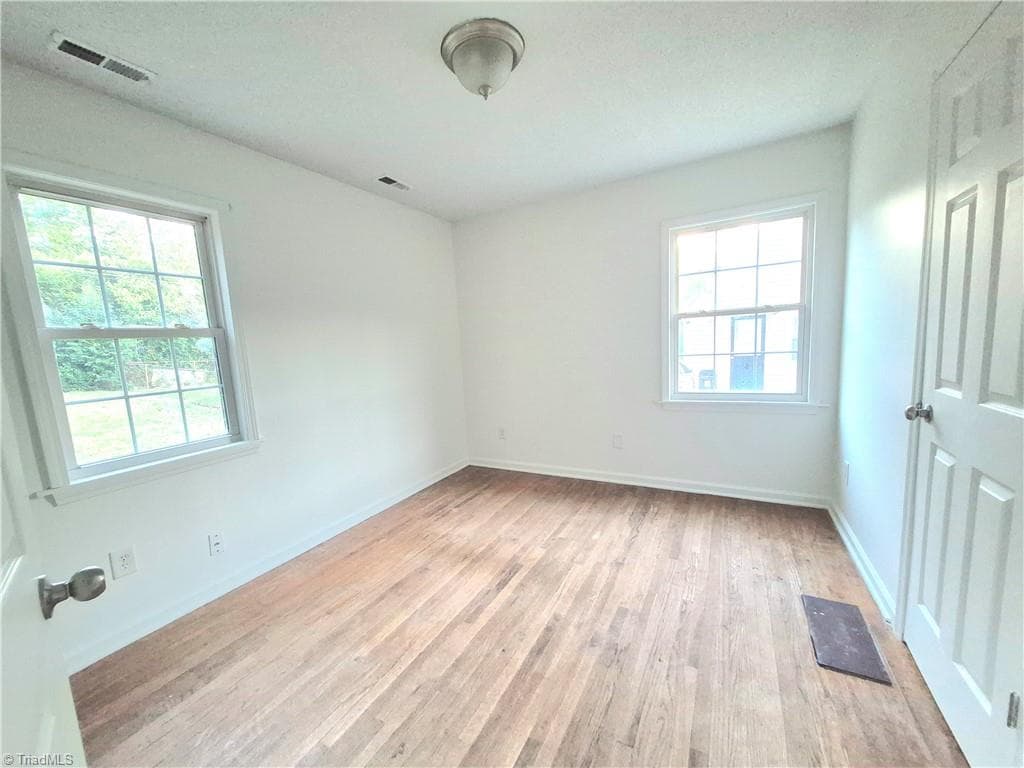 Stick/Site Built at 3309 Heitman Drive, Winston-Salem NC 27107, photo 8 of 11