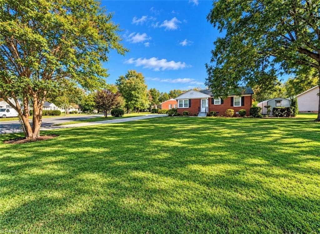 Stick/Site Built at 301 Hillside Drive, Lexington NC 27295, photo 2 of 24