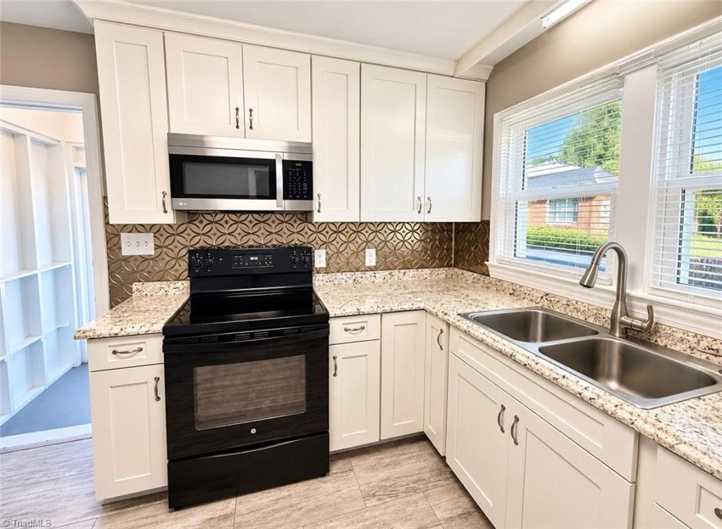 Stick/Site Built at 301 Hillside Drive, Lexington NC 27295, photo 14 of 24