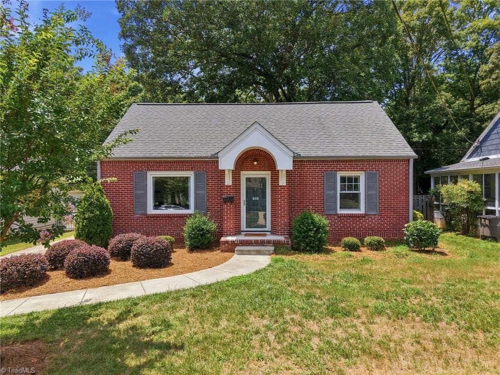 938 Madison Avenue, Winston-Salem NC 27103