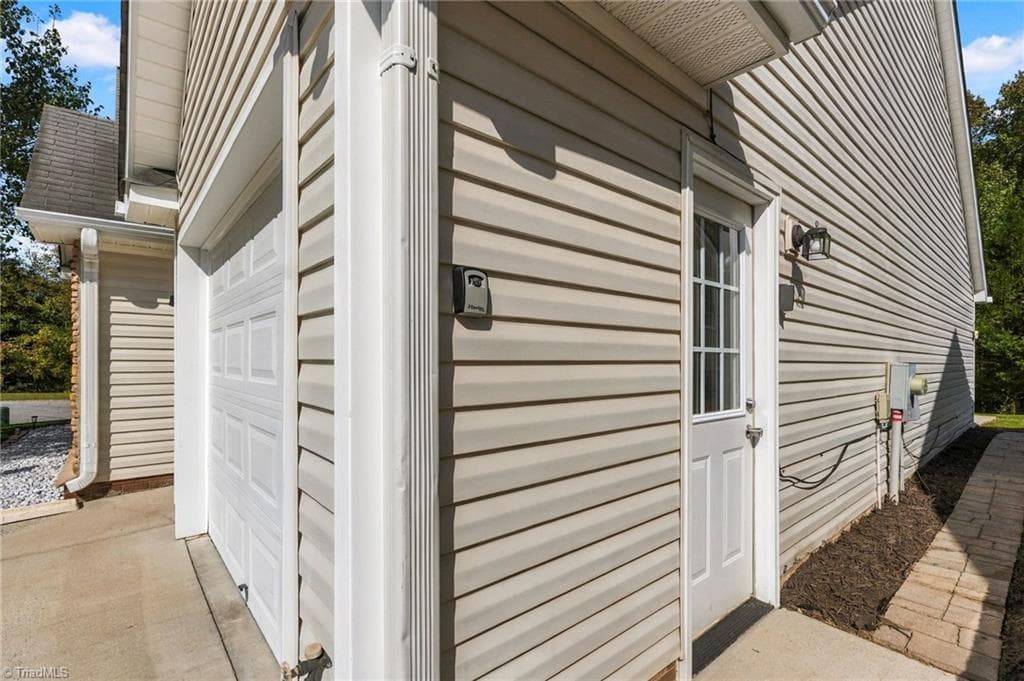 Stick/Site Built at 2579 Mid Salem Drive, Winston-Salem NC 27103, photo 26 of 32