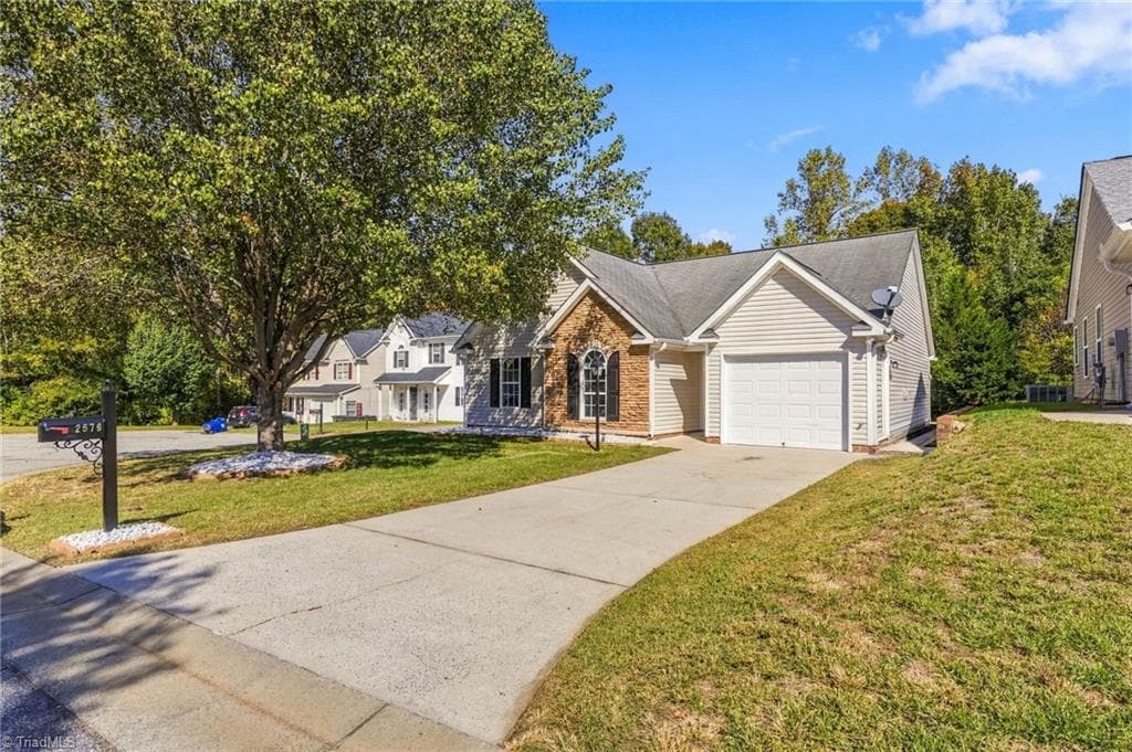 Stick/Site Built at 2579 Mid Salem Drive, Winston-Salem NC 27103, photo 3 of 32