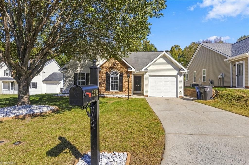 2579 Mid Salem Drive, Winston-Salem NC 27103