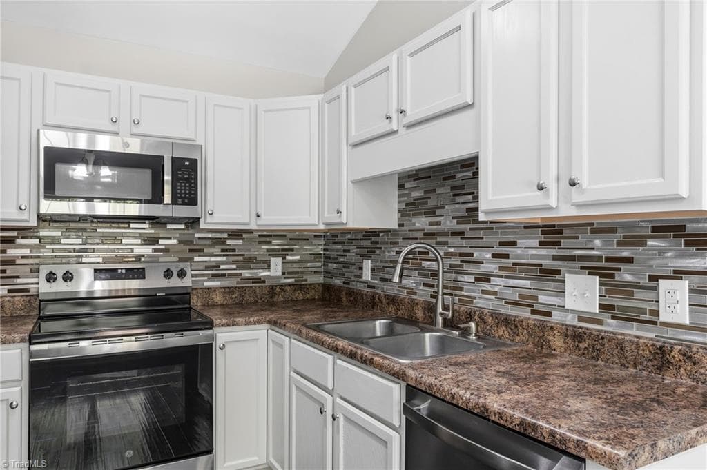Stick/Site Built at 2579 Mid Salem Drive, Winston-Salem NC 27103, photo 18 of 32