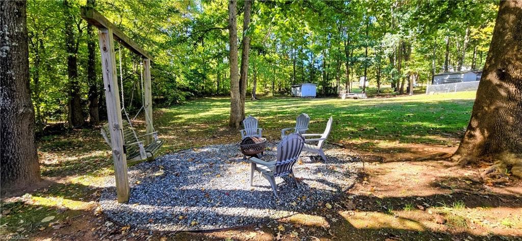 Manufactured Home at 330 Keystone Drive, Summerfield NC 27358, photo 31 of 39