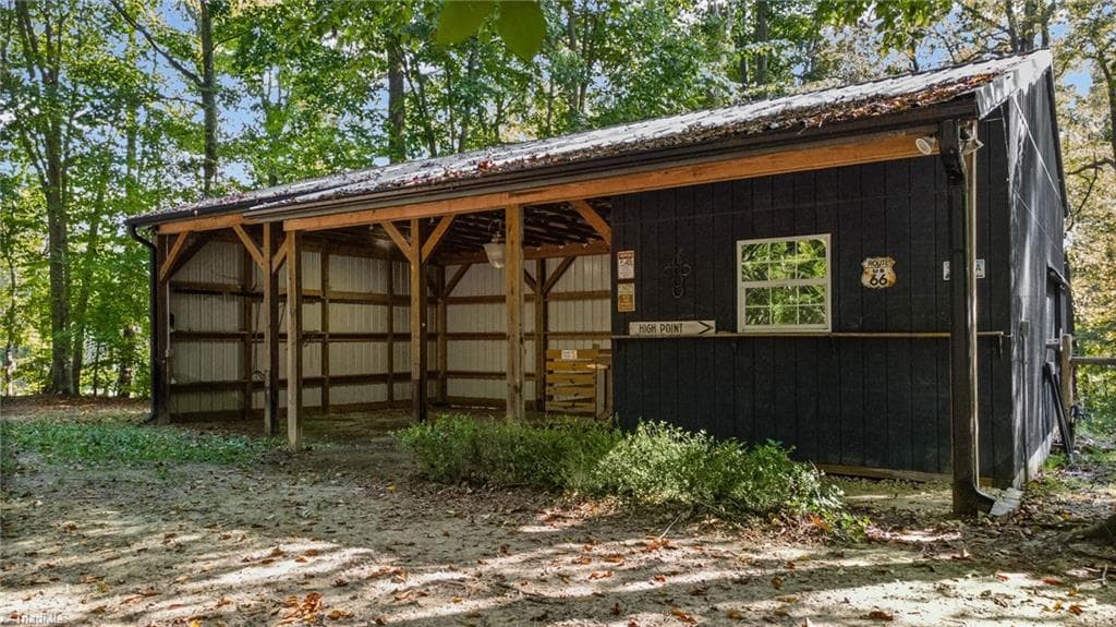 Stick/Site Built at 270 Sweet Autumn Lane, Lexington NC 27295, photo 5 of 46