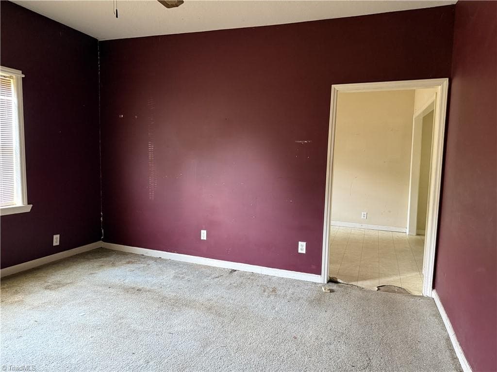 Stick/Site Built at 703 Everett Street, Burlington NC 27215, photo 6 of 21