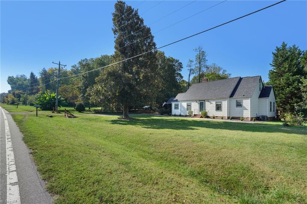 Stick/Site Built at 598 NC Highway 65, Reidsville NC 27320, photo 5 of 45