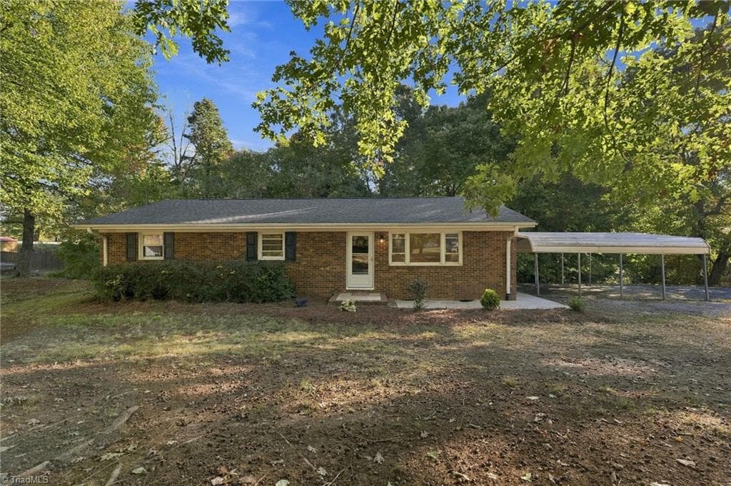 8304 Branson Road, Stokesdale NC 27357