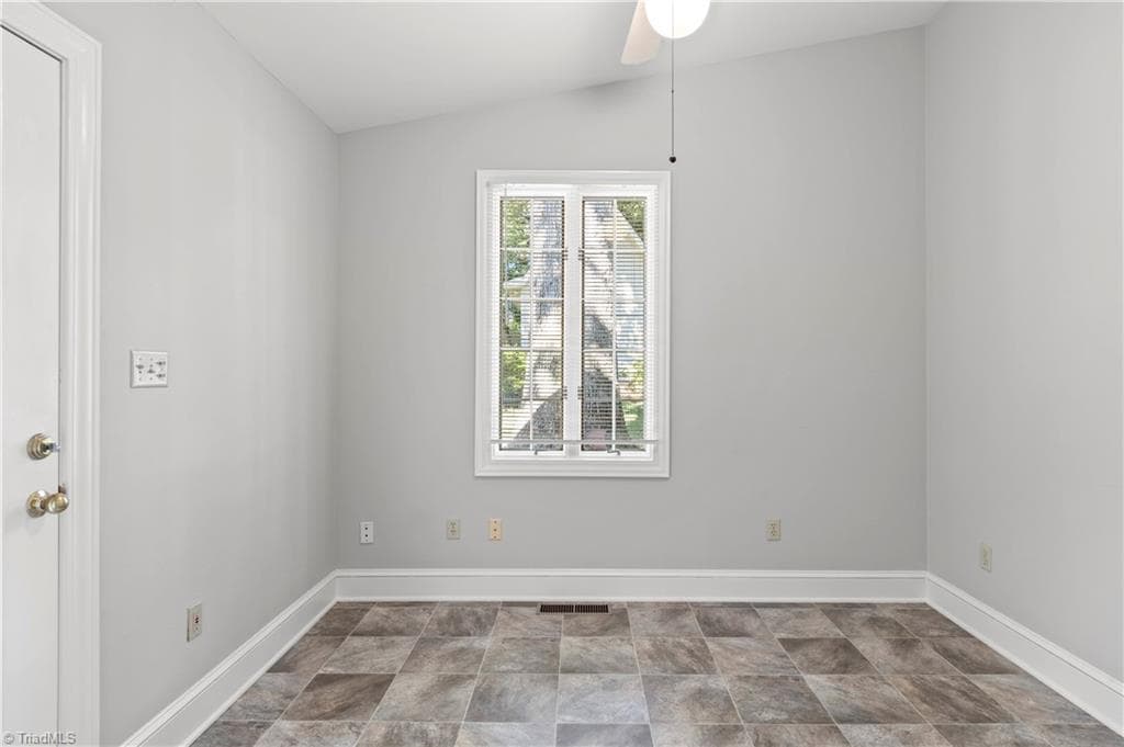 Stick/Site Built at 1236 Huntingdon Road, Winston-Salem NC 27104, photo 23 of 35