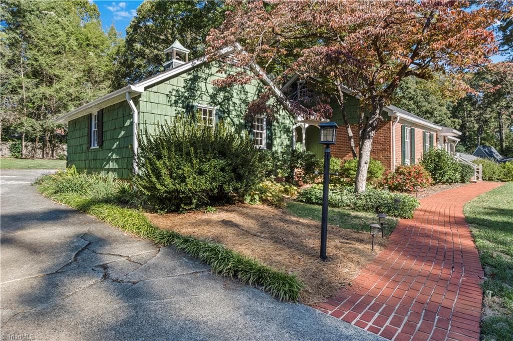 Stick/Site Built at 1236 Huntingdon Road, Winston-Salem NC 27104, photo 33 of 35
