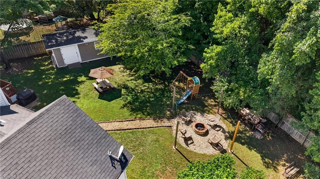 Stick/Site Built at 5805 Edgebrook Court, Jamestown NC 27282, photo 43 of 48