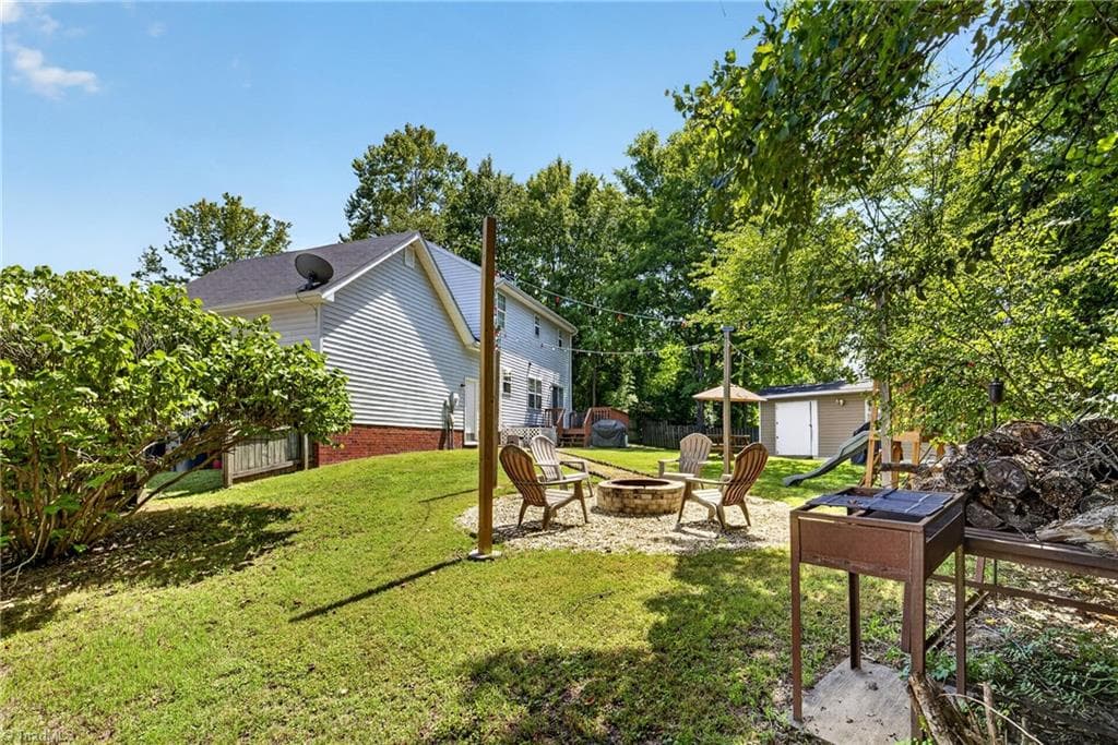 Stick/Site Built at 5805 Edgebrook Court, Jamestown NC 27282, photo 16 of 48